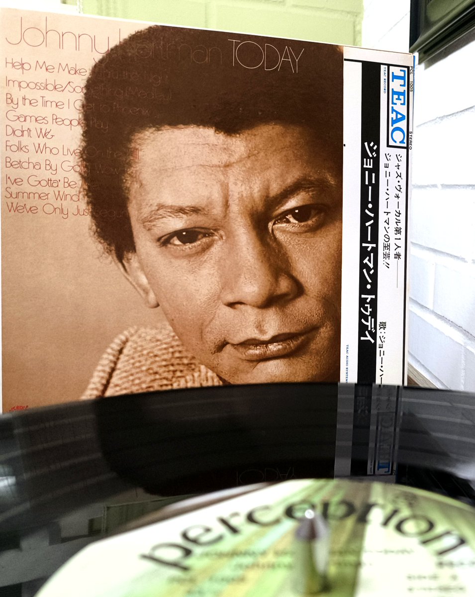 dgaticav's tweet photo. Sonando!!! 🎙️🎼🎶 #Today #JohnnyHartman #BillyHiggins #GeorgeColeman #EarlMay #HermanFoster #RolandPrince @elanarca @Fer_BakyDan @dbustamante1 @JazzCfree el gran Johnny Hartman en otro discazo de jazz vocal. https://t.co/MndeDti75W
