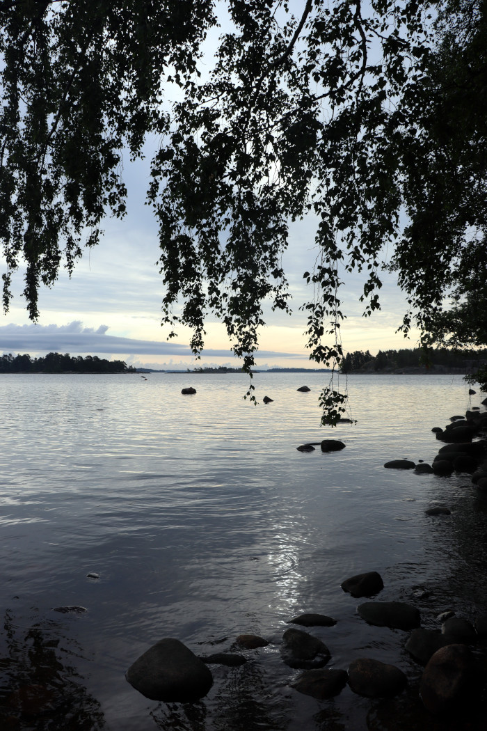 lappami's tweet photo. Nyt mun suosikki #meriHelsinki-kohde on Kallahdenniemi ja eritoten niemen kärki Kuningatar. https://t.co/wgMQGpp5wU
