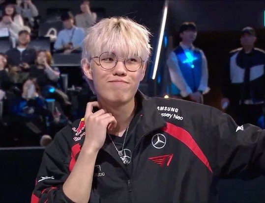 amberiaeok's tweet photo. another day another missing blonde oner.... oh my bloner pls comeback.... society needs you.......... 😞 https://t.co/PQ11KD2cpX