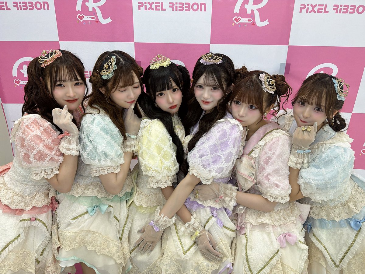 pixel_ribbon's tweet photo. FCイベントありがとうございました🎀🫧

たっくさんのふぁぼんと思い出作れた〜📸💫
今年の夏も最高の夏になりそうな予感だねっ🍧🤍
#PixelRibbon #ぴくりぼ https://t.co/tngvZCxOpe