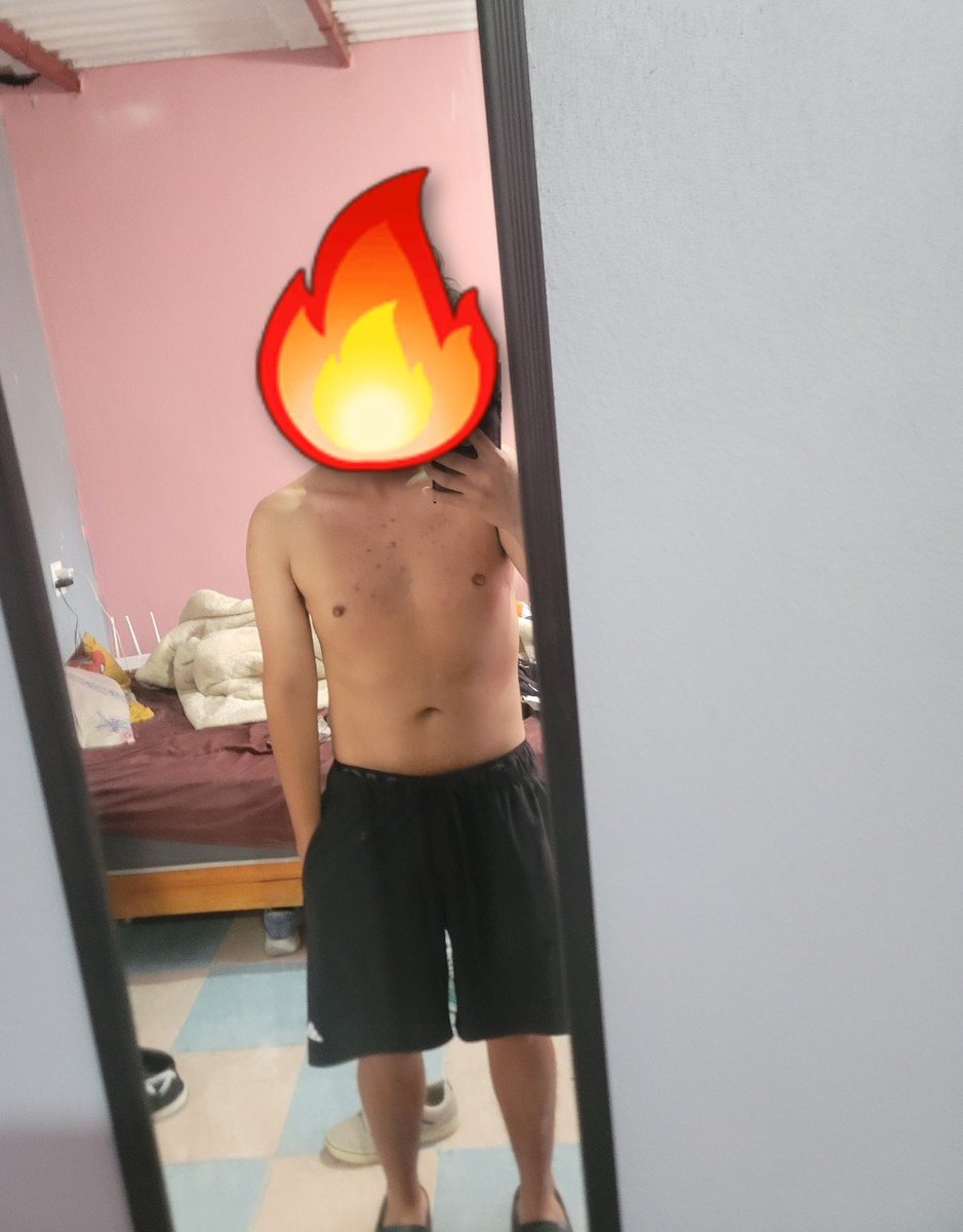 HugoDiaz7dex's tweet photo. Holaa, tengo 18 años recién cumplidos, venta de contenido al DM, créanme, no se arrepentiran https://t.co/wv7IirlQXF