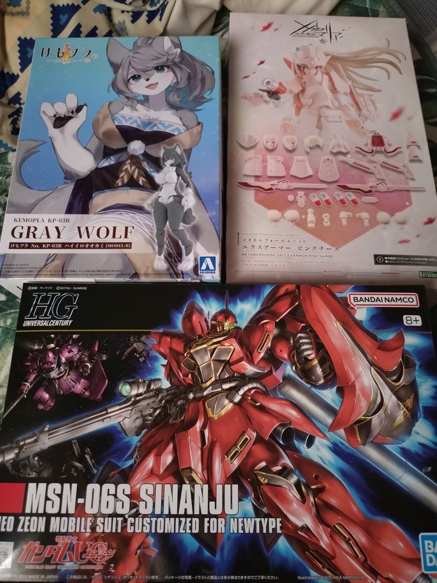 haghut716's tweet photo. けもプラ買えたー、あとシナンジュさんは半額だったので買った(   ᐕ)
あとメガロマリアのメタモルフォーゼユニット買えたからどれから作ろうかな？
しかし積みプラもまだまだ( ﾟ∀ﾟ):∵ｸﾞﾊｯ!! https://t.co/RmPELAkDx3