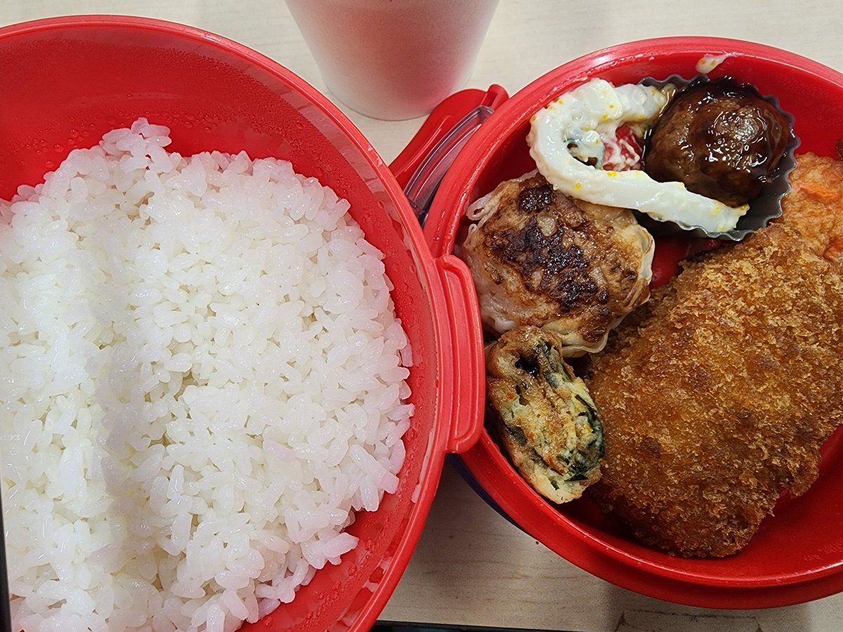 hidari_mino's tweet photo. 昼休憩。 https://t.co/GX38HAoaGm