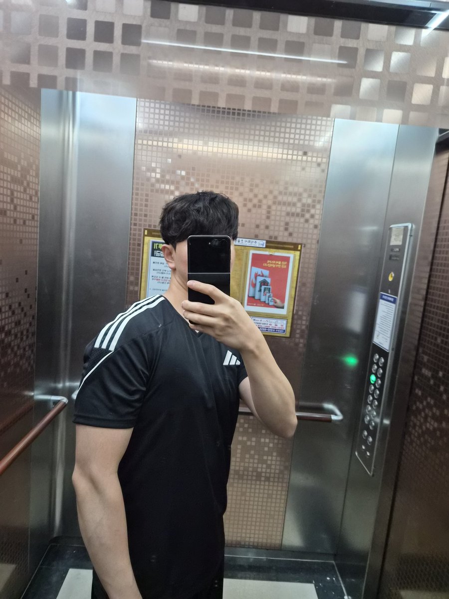 kimsomac99's tweet photo. 컷 💇‍♂️ https://t.co/G3gqaYb8cG