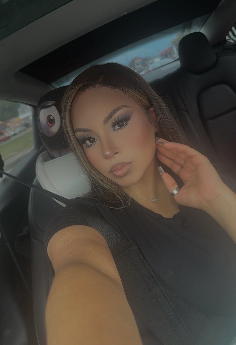 trapdashiann_'s tweet photo. just dropping by https://t.co/svph2WOLYb