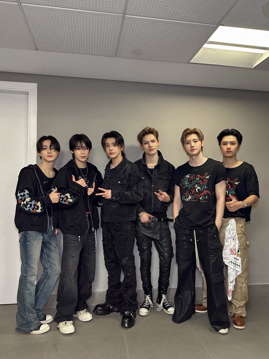 ENHYPEN's tweet photo. [#오늘의ENHYPEN] ENGENE, you made my day so incredibly special. I'll never forget the insane energy and the sound of your voices cheering for us! 🥰
Obrigado Amo todos vocês 🫶 #260704 @ BLOOD SAGA IN SÃO PAULO https://t.co/0DOMwUtHgt