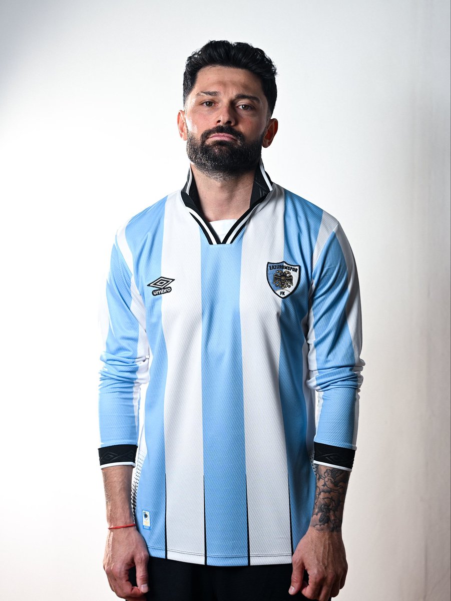FutbolAnadolu's tweet photo. Erzurumspor yeni sezon formasını tanıttı👀 https://t.co/ywYDsOdhbd
