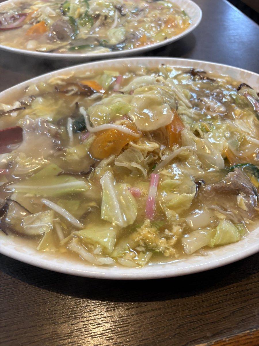fcnobeoka's tweet photo. 【延岡グルメ紹介🍚】
#珉珉 あんかけ焼きそばが有名です🐰🕶️
それでは、いただきます😙 https://t.co/qUAK3Vlnuz