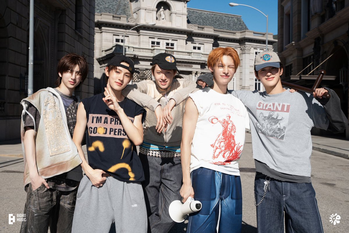 keonected's tweet photo. 크흠…큼…!재…컴백…재컴백…! https://t.co/6Jy8sNSrEI