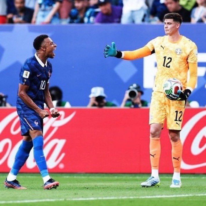 Kylian's tweet photo. “Honor”                                                    “Disrespect” https://t.co/v7IhKFFFcW