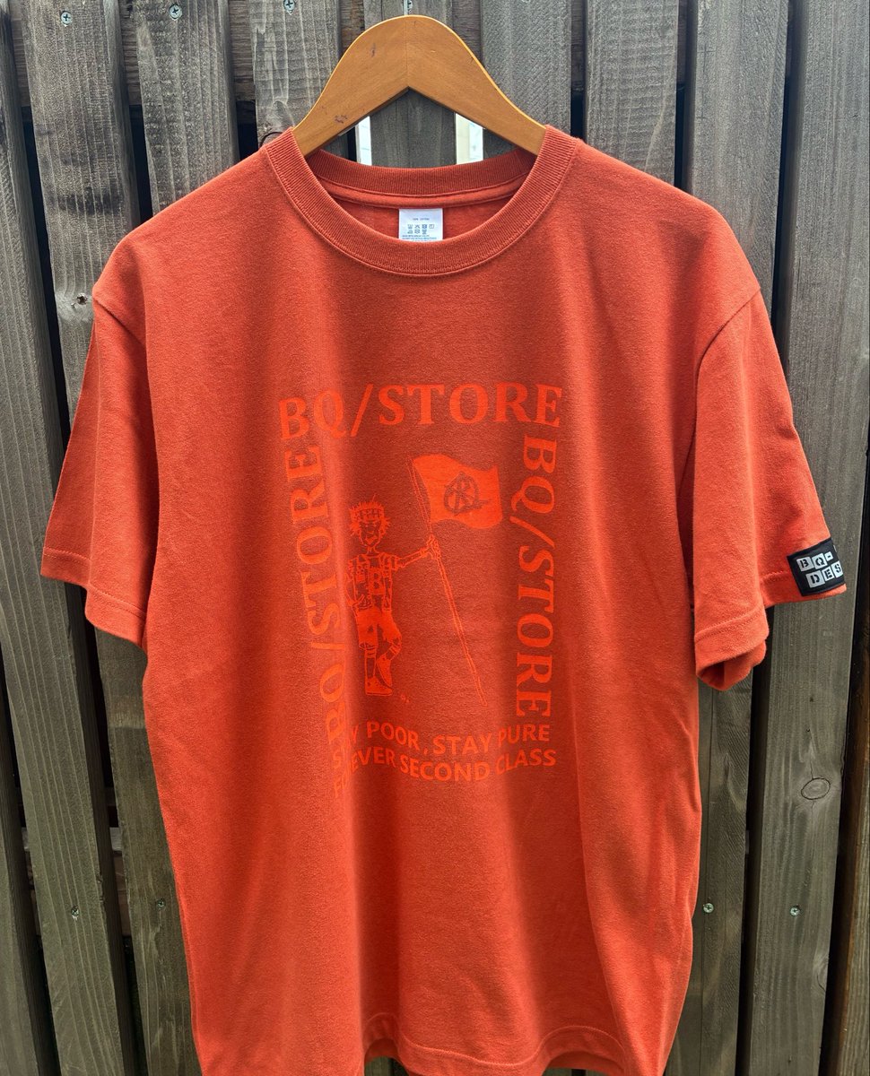 BQ_DESIGN's tweet photo. BQ-STORE本日もオープンしてます！

「BQ/STORE」デザインTシャツに新色ヘイジーオレンジ×オレンジプリント追加しました。

渋めの落ち着いたオレンジでかなりいい色合いです🍊イチオシカラーですので皆様ぜひ！

それでは本日も夜8時まで皆様のご来店お待ちしております！！ https://t.co/WUe5tqcdfz