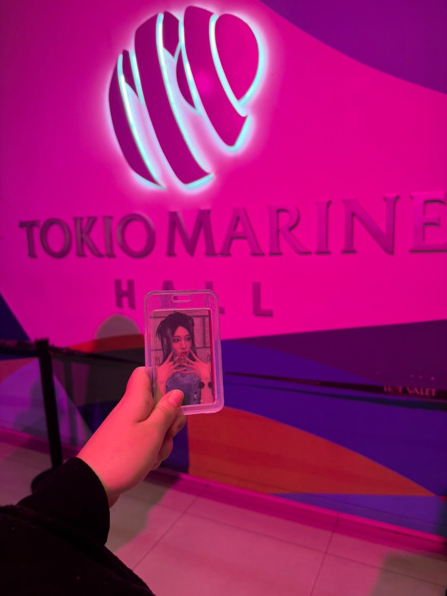 sealsillyss's tweet photo. A Rui finalmente pode pisar no Tokio Marine Hall por dentro 🙏🙏 #xlovbrasil #xlov #protesto #portasabertasparaastrans https://t.co/oUcUdTnLG2