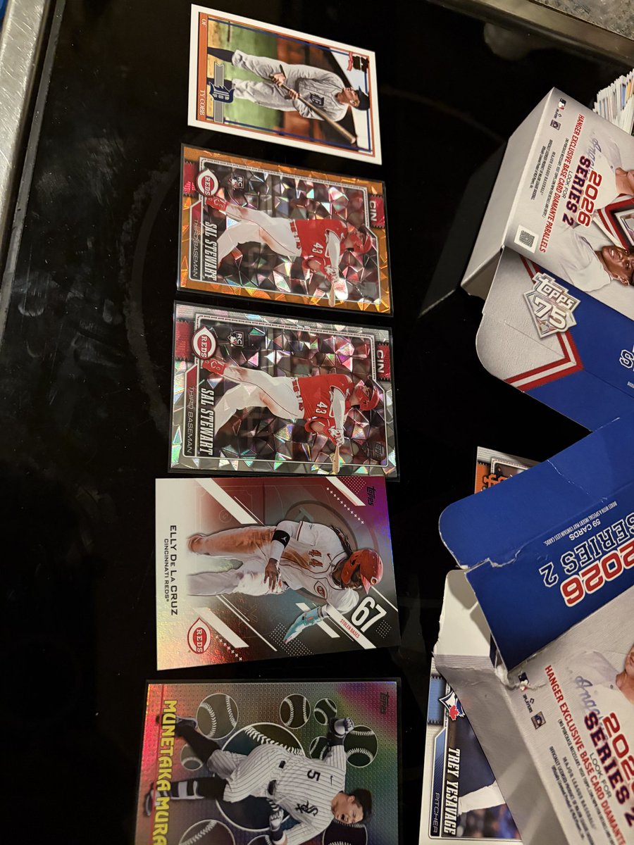 straightupcards's tweet photo. So, it is true what they say about hangers. Straight from Best Buy. Nice lil Independence Day present https://t.co/eEYWRWUlf3