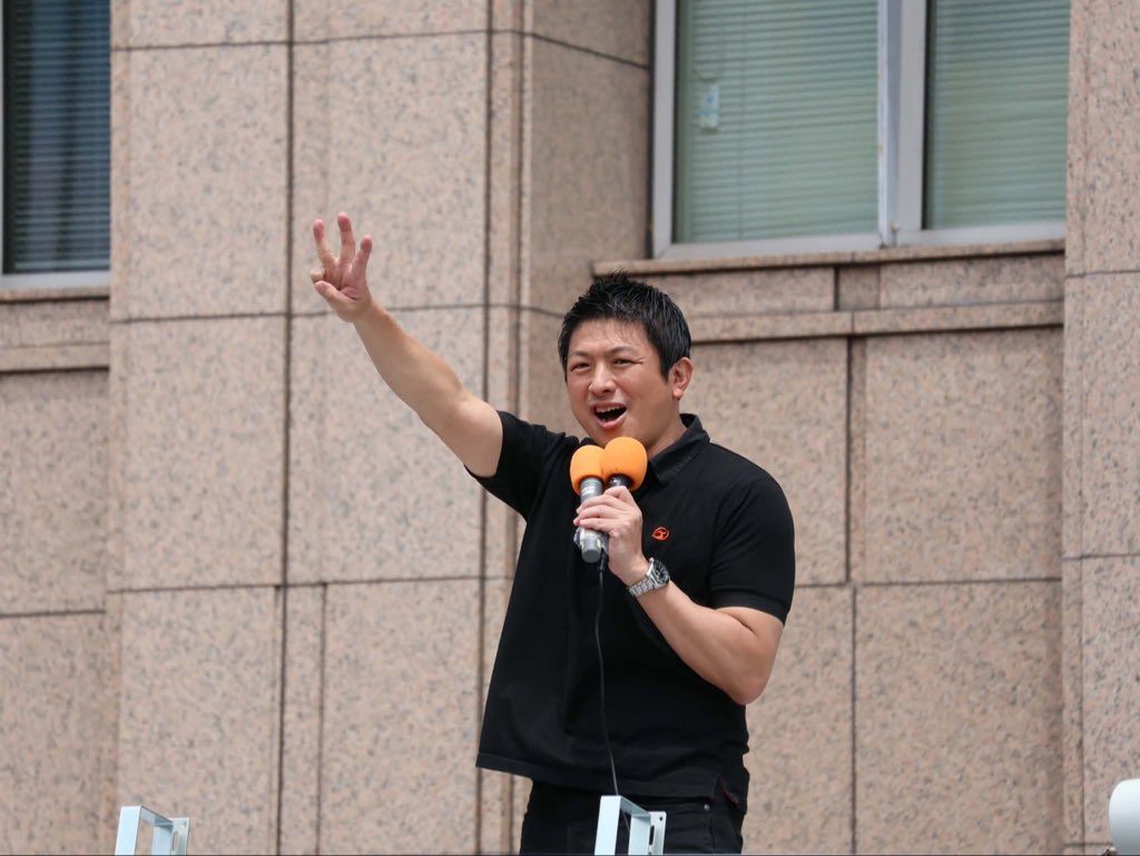 jinkamiya's tweet photo. 今日は2回街頭演説をします。
昼は岩手の盛岡でした。

https://t.co/txg8bDwoWv

参政党を含む野党が今、
国会で戦っているわけ。

反グローバリズムと日本人ファーストの政治とは何を目指しているか。

政治に参加するプラットフォームとしての参政党の役割。

などについてお話しました。
また聞いてください。