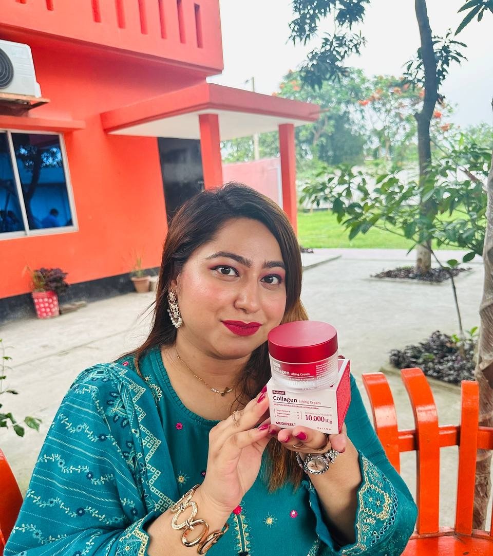 Isponthaurmi9's tweet photo. 🌙 ঘুমের মাঝেই Skin হবে Soft, Hydrated & Glowing! ✨
MEDIPEEL Collagen Super10 Sleeping Cream
#MediPeel #CollagenSleepingCream #NightCream #KoreanSkincare #GlowingSkin #HydratedSkin #BeautyHacksBD https://t.co/VYumD6Zj4l