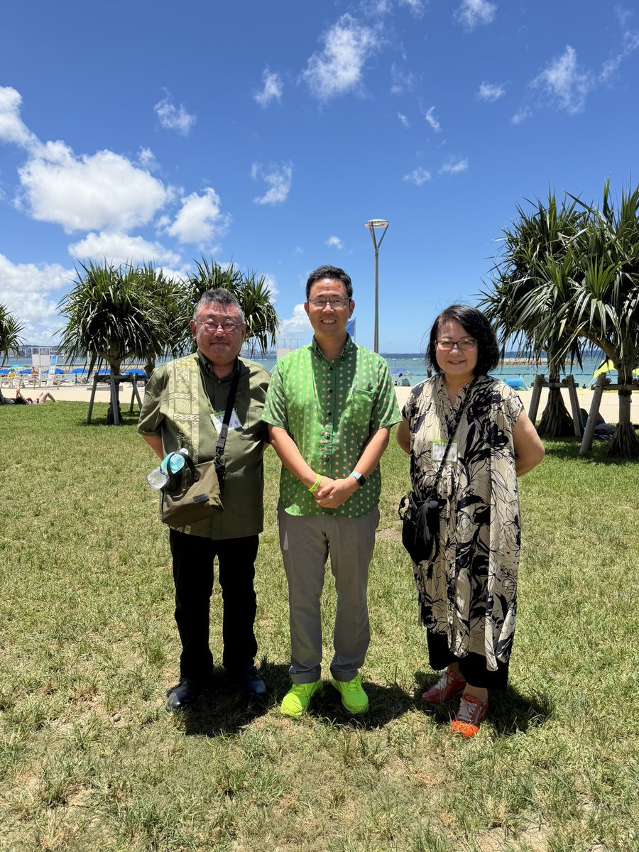 fuk89314's tweet photo. 沖縄県薬青年部の集まりに参加中
すごい快晴！
古謝げんた副会長も駆けつけていただいて
私もグリーンのかりゆしを着て
#古謝げんた
#沖縄県薬剤師会 https://t.co/GAoMNpVWMG