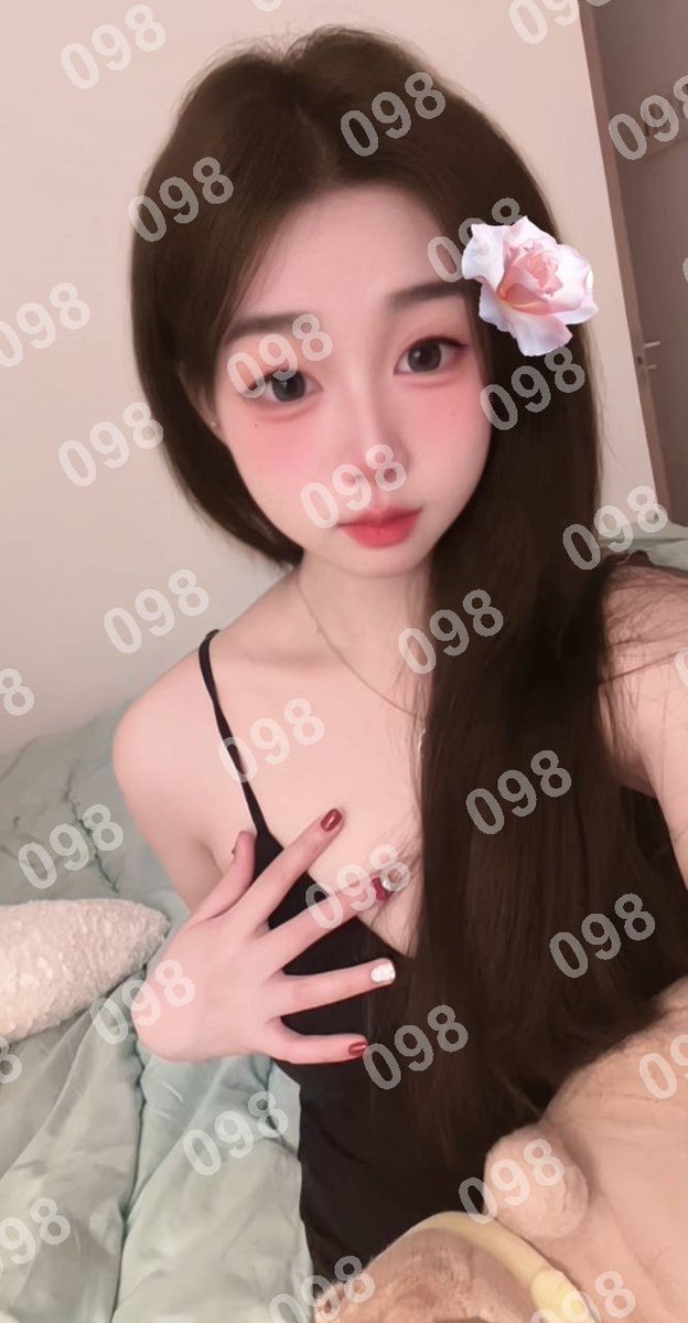 mardi1965's tweet photo. 流逝的岁月，流逝的神话，这些许是地是神的旨意，温柔的宇宙，我这颗小星球又能怎样?只有在流逝中等待新的奇迹。
马鞍山市花山区雨山湖公园-玉兰园
👉助理@chunlibey
看上了请截图妹子便客服快速安排
#马鞍山 https://t.co/t0tQWYxB73