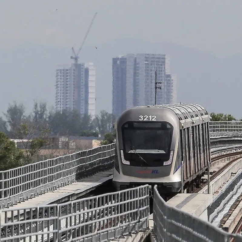 cartapop's tweet photo. LRT3 Shah Alam line sets to open with more than 400k passengers on its first week, prediction suggests. https://t.co/P9SzepxZFb