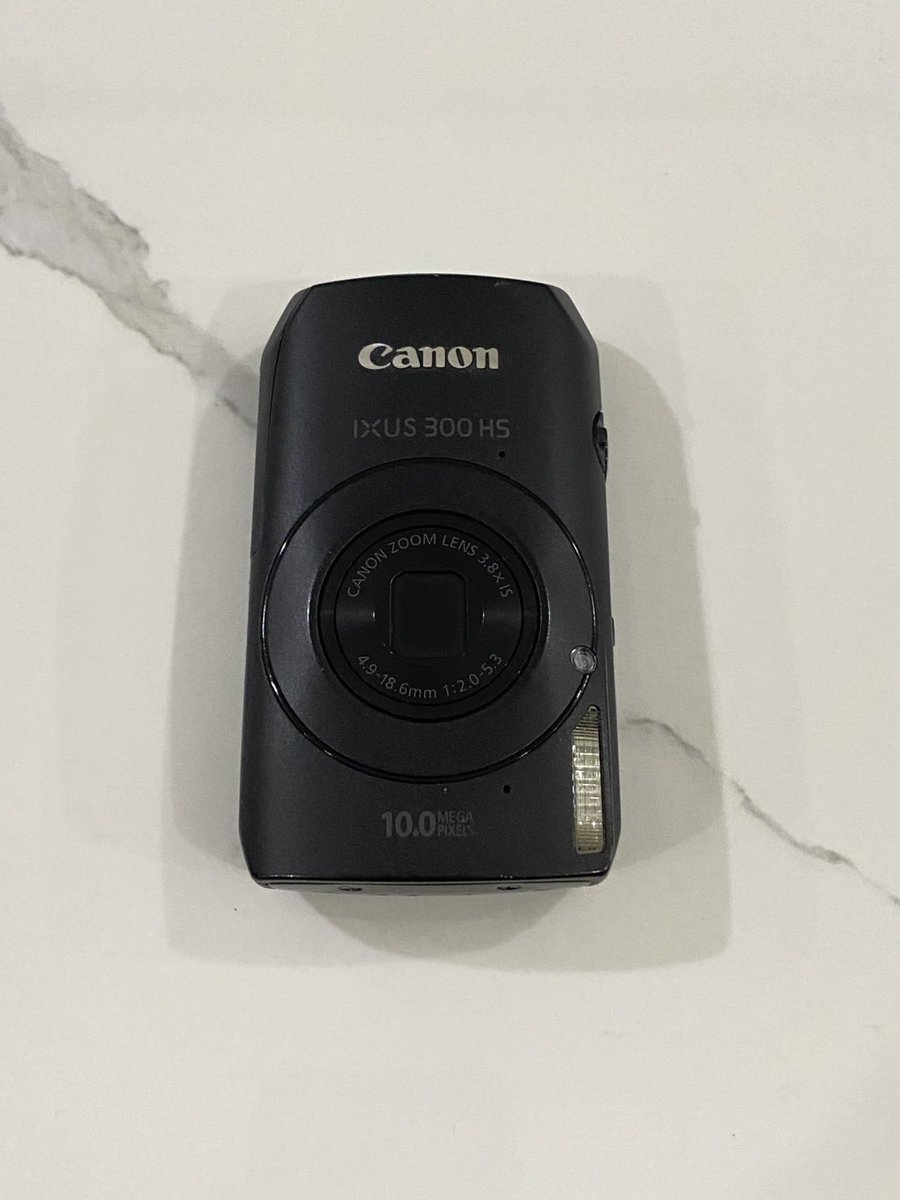 prewithbobo's tweet photo. Canon Ixy30s / ixus300hs สีดำ
💘 10,300.-
ทำงานเต็มระบบ
บอดี้สภาพดี
เลนส์สะอาด ซูมไม่มีฝุ่น
อุปกรณ์ : แบต, ที่ชาร์จ, SD card
#กล้องดิจิตอล #กล้องดิจิตอลคอมแพค #digitalcamera #กล้องดิจิตอล90s #ส่งต่อกล้องดิจิตอล #canonixy30s https://t.co/2oECWhs6vx