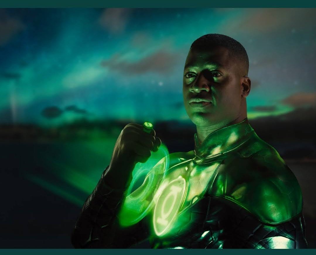 ItzJustSebaa's tweet photo. How long did it take till Black Panther and Shang Chi got introduced in the MCU? Zack Snyder had this line up in the fourth film. https://t.co/YkWkaRvOLv
