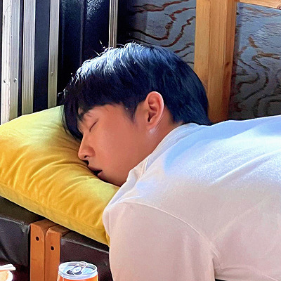 choiiil_'s tweet photo. Happy Sunday everyone 💤 https://t.co/SNvhxPE7Wf