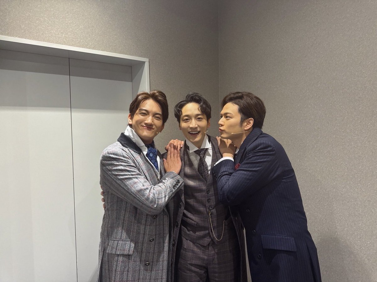 katodaigo0919's tweet photo. ミュージカル『レッドブック〜私は私を語るひと〜』

大千穐楽！！！！
無事終えることができました🙋‍♂️🙇‍♂️

皆様本当にご観劇ありがとうございました😭😭
素敵な舞台に出会えました。
幸せです！！！！！！！ https://t.co/TtGad5Qo6f