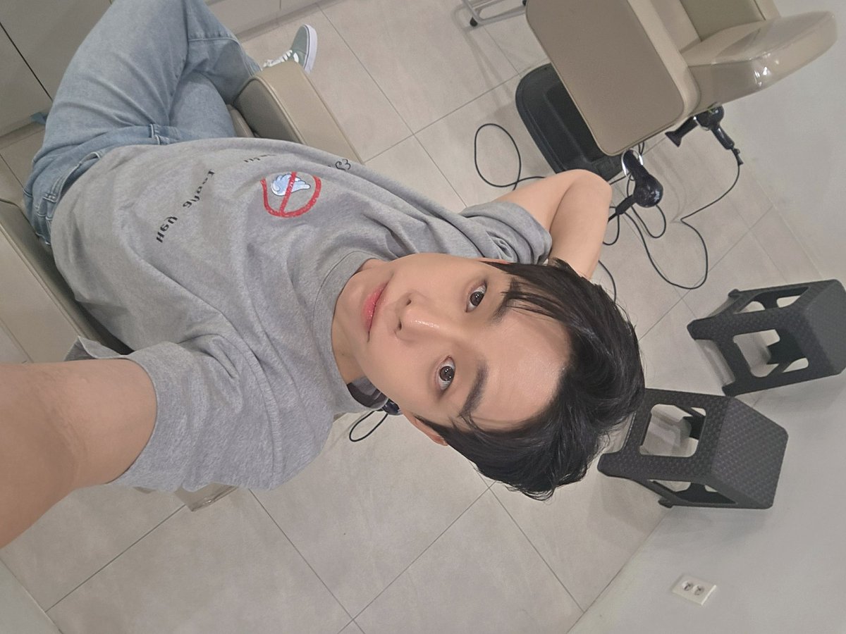 yeopor1's tweet photo. 훈남의 MZ샷 https://t.co/CtUMzf1ofL