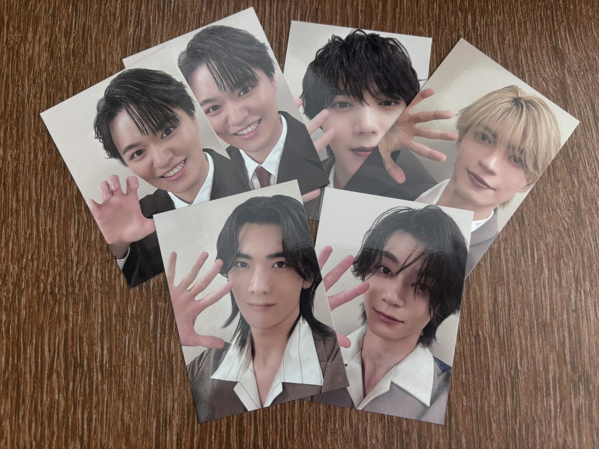 msy_sun19's tweet photo. @shinamon_no はじめまして。検索よりお声がけ失礼します。当方こちらの小泉さんを所持しているのですが、桜木との交換は可能でしょうか？本日手渡し可能です。ご検討よろしくお願いします。 https://t.co/t6U0NtKIKQ