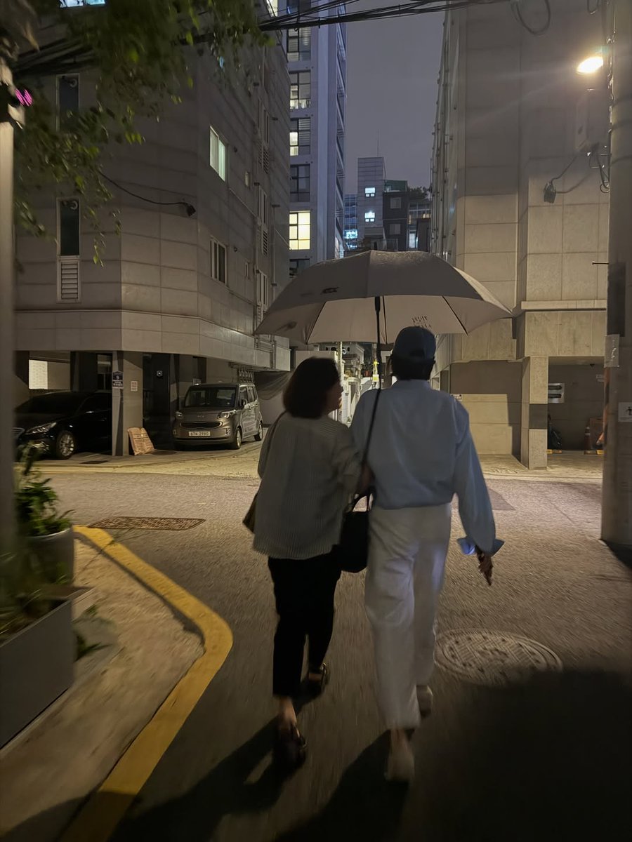 jaeger_iwc's tweet photo. 전혜진 도대체 언제까지 여자를 설레게 할 셈이지?🤔🫢🫠 https://t.co/axqWAB74lf