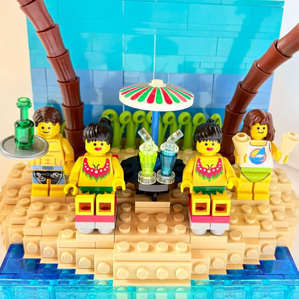 lego_couple_jp's tweet photo. 夏も間近🙋♀️
ハワイに行くため働きます🤭
#legophotography #legofan #legomania #legogram #lego #japan #legocreator #legocouple https://t.co/m4VHp7khte