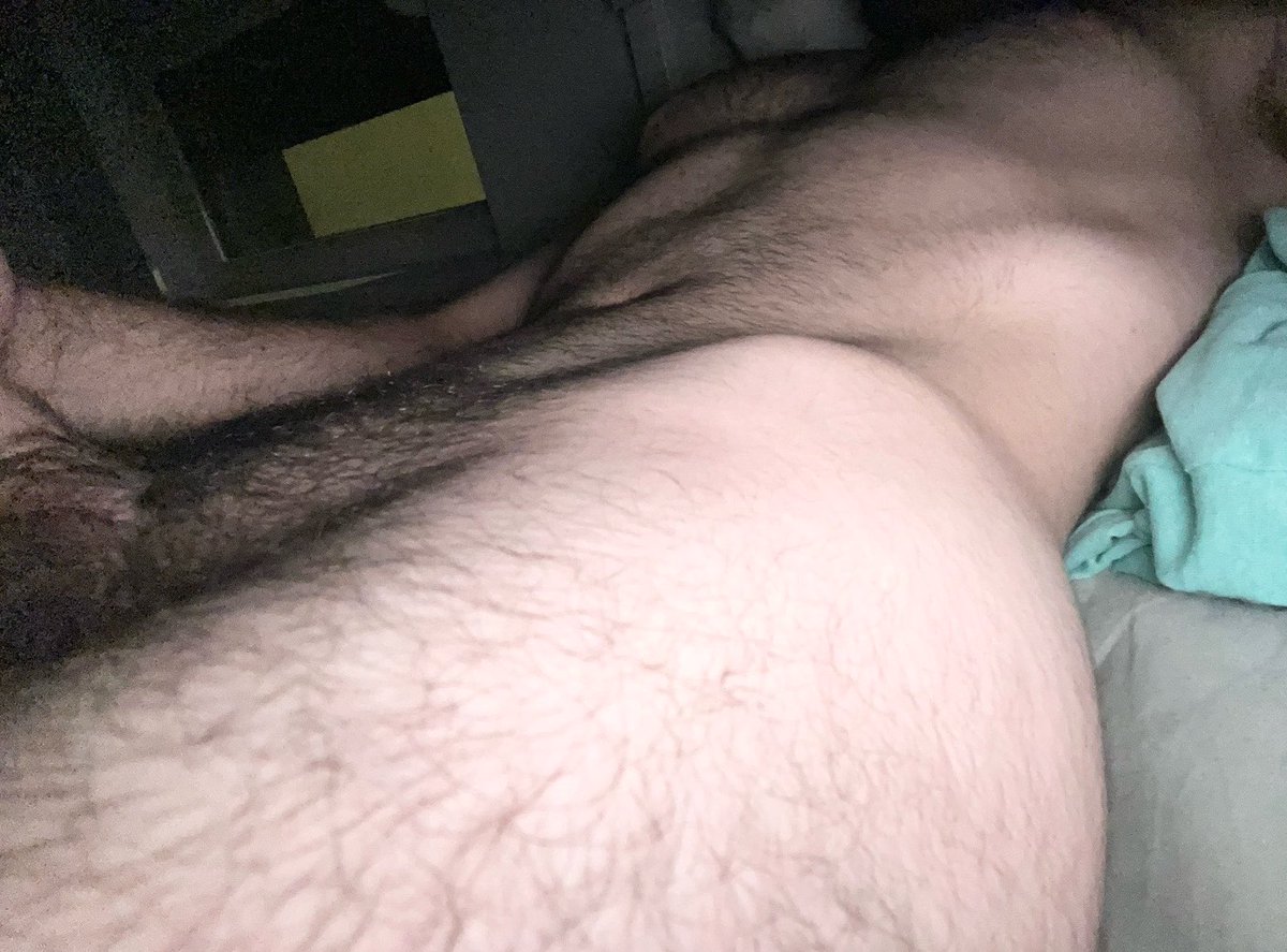 KtrTurc's tweet photo. Qui rejoint au lit pour transpirer avec moi🥵 https://t.co/HpMKTArCOY