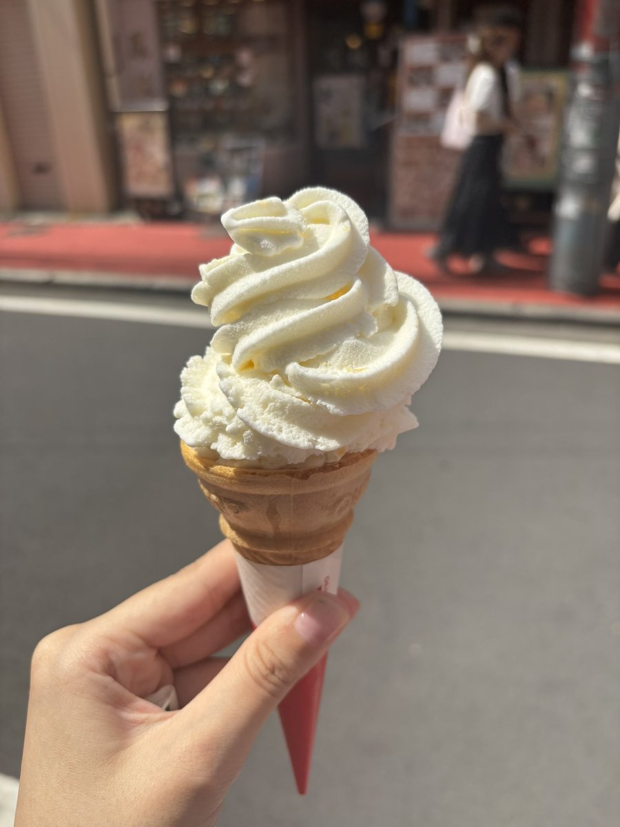 matu11_d's tweet photo. ノノちゃまとハオノシスしてきました .ᐟ.ᐟ
杏仁ソフト美味しかったჱ̒ ᐡᴗ  ̫ ᴗᐡ) https://t.co/3Db1tal4DL
