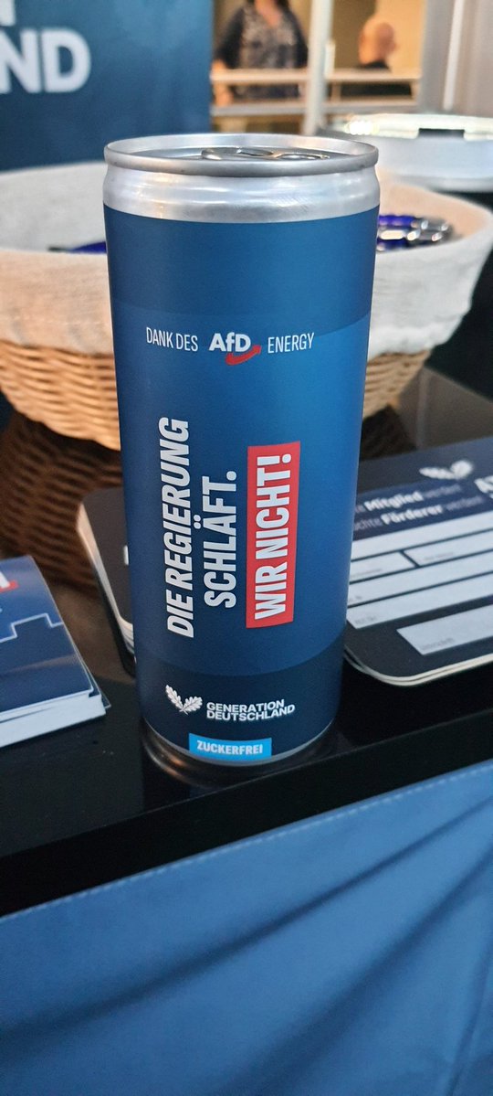 MarvinMergard's tweet photo. Gestern scheiterten die linken und linksliberalen Antipluralisten - wir konnten regulär tagen und einen neuen Bundesvorstand wählen.

Nun am zweiten Tag verlief alles ruhig und wir können mit voller Motivation den Bundesparteitag durchführen. https://t.co/vC7CY4i8Ap