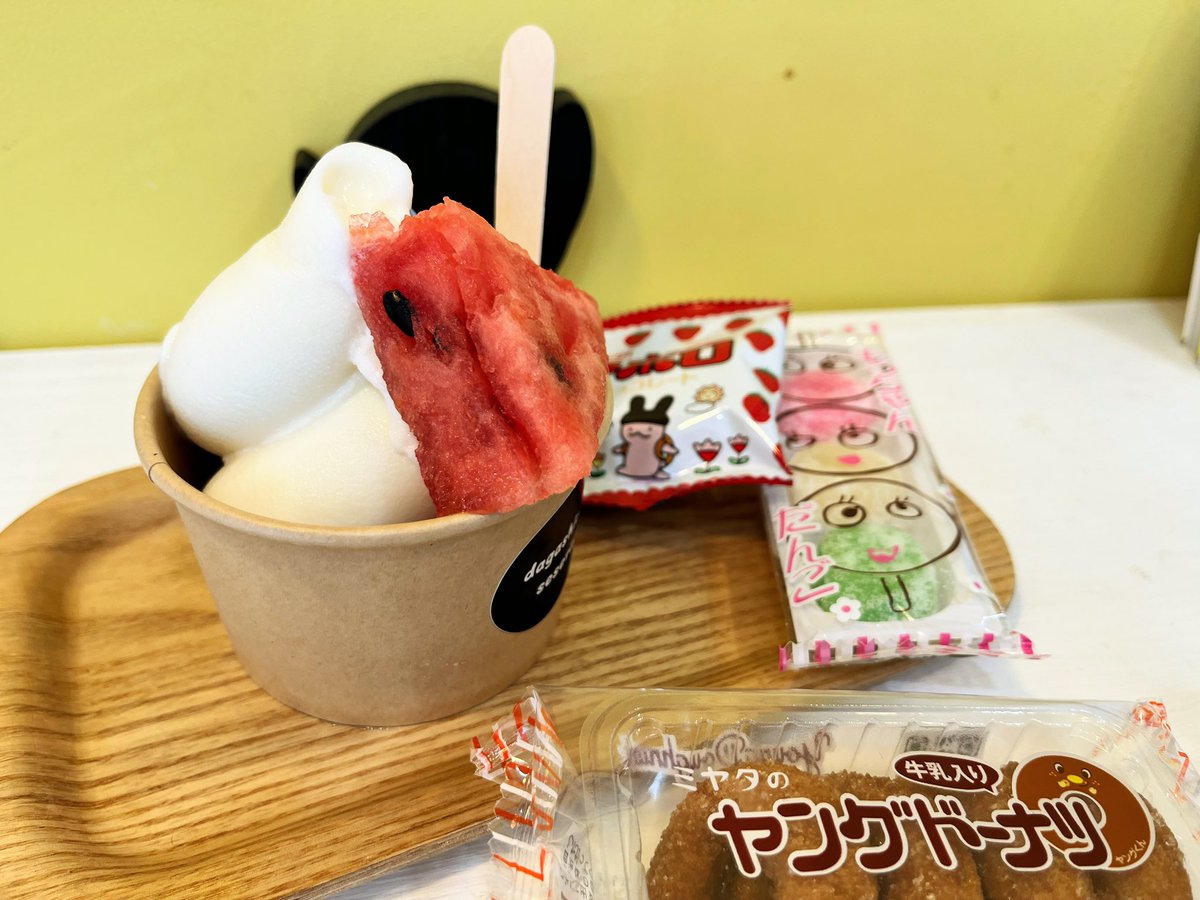 三島・駄菓子屋さん名物！ 中学生の協力のもと射的やってます🎯 景品