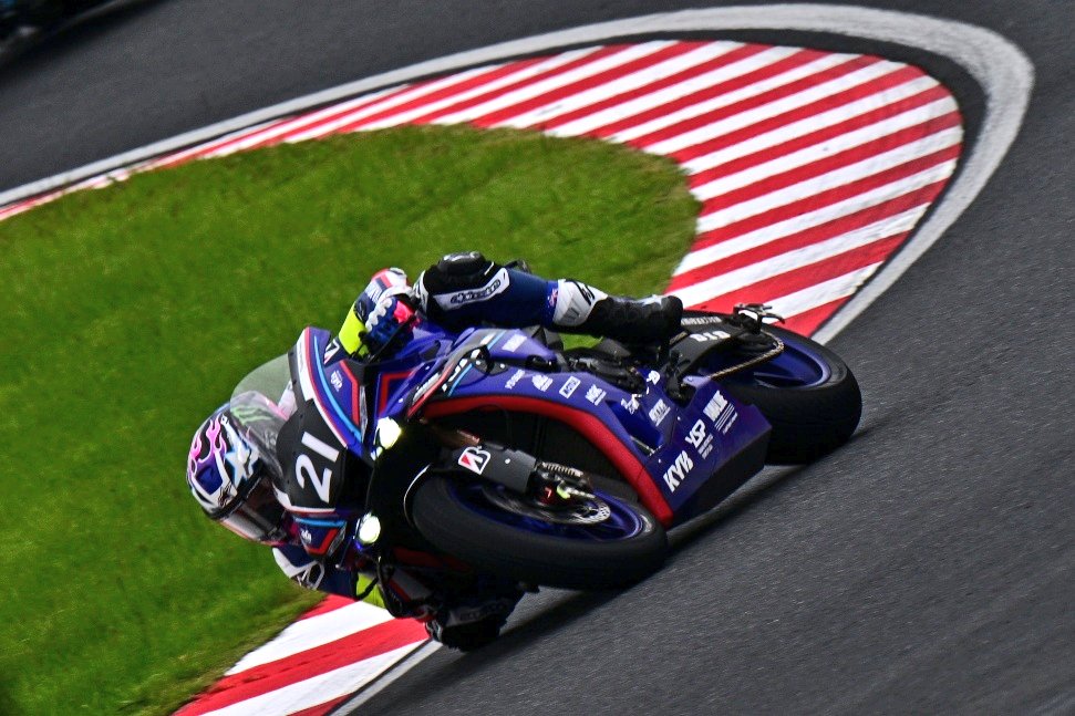 ymmtmshr's tweet photo. #nikon
#nikonz8
#suzuka8h
#yamaha
#鈴鹿8耐 https://t.co/tnZ54Vjfpt
