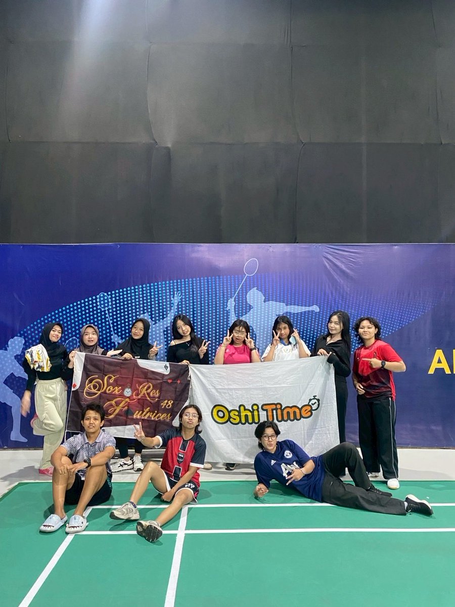 sorores48's tweet photo. #SoroMaBa officially done!🏸🤎

Terima kasih buat semua girls yang udah ikut meramaikan badminton kemarin, seneng bisa ketemu dan main bareng kalian🫶🏻

Makasih juga @oshitimeofc udah partnership bareng. semoga ini jadi awal dari banyak project seru lainnya, see you next event👋🏻❤️‍🔥 https://t.co/PJ8D8wlXB2