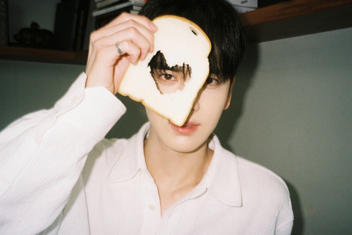 KYH_Global's tweet photo. 🎂 Younghoon 2026 birthday event / project 🎂

-THREAD

더보이즈 영훈 #더보이즈 #영훈 #THEBOYZ #YOUNGHOON #더보이즈영훈 https://t.co/d6yhaJW9OE