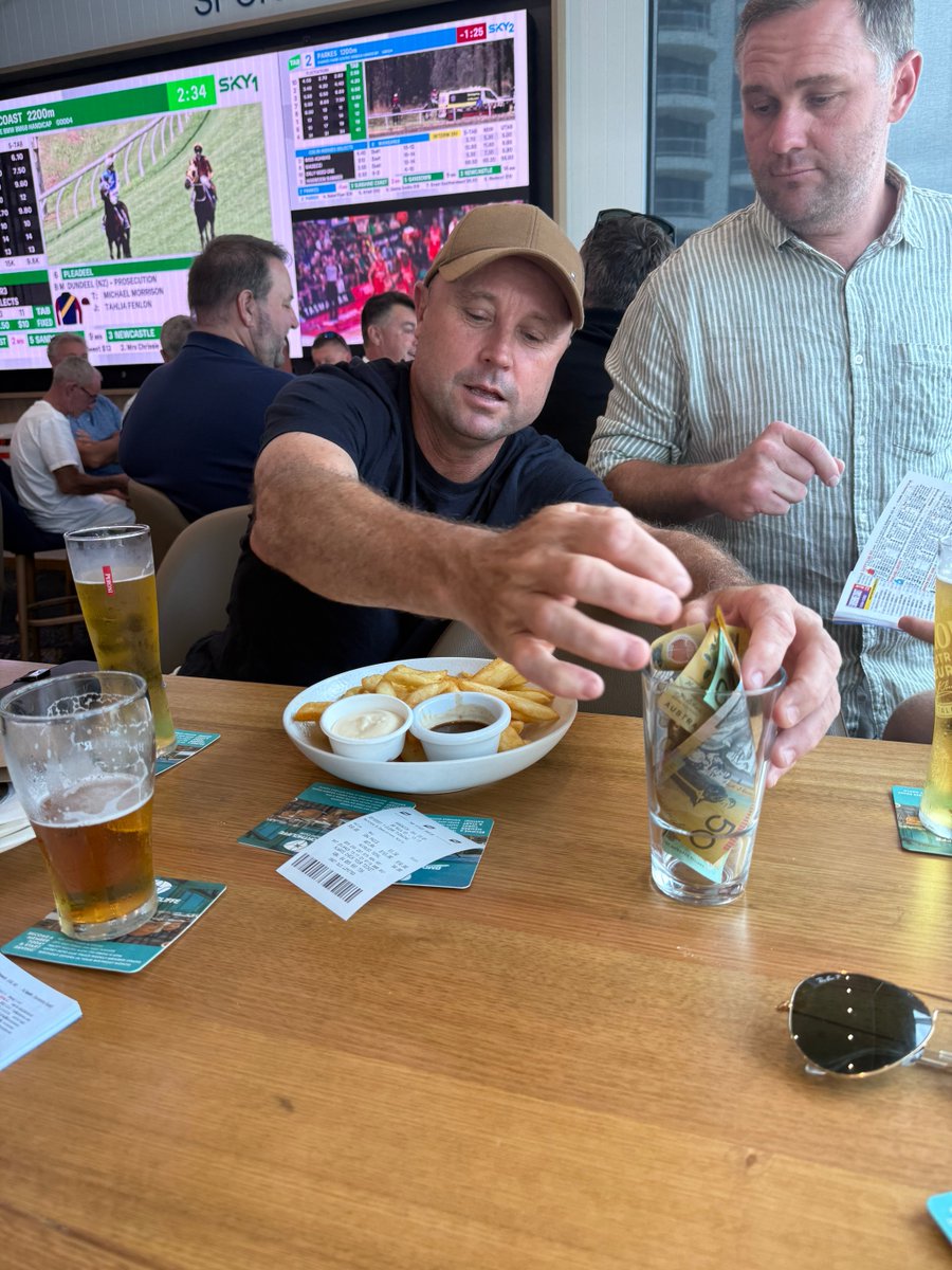 PuntingBaron's tweet photo. #Dodson 🍻 https://t.co/l9ivTum0Ru