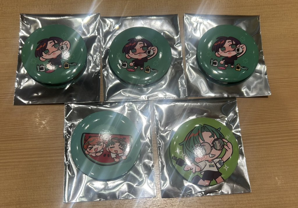 Saatrhk's tweet photo. 肉チョモフェス 缶バ 缶バッジ 譲渡

譲 画像のもの

求 現金

肉チョモフェス 本日 開演前手渡しのみ
お気軽にお声掛けください🙇‍♀️✨

#肉チョモフェス 
#肉チョモ缶バッジ 
#肉チョモ https://t.co/xba5mCQ0gv