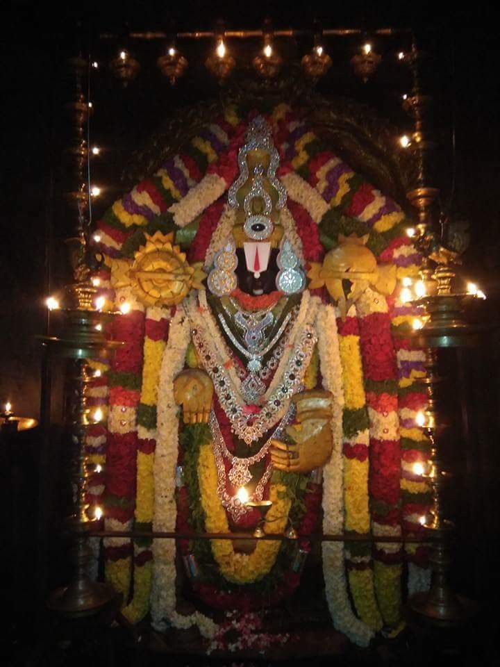 iRichaAwasthi's tweet photo. You may weak , but Hari Govinda love is stronger lean on Govinda..

Jai Govinda 🌺❤️ https://t.co/B0sHItZNiC