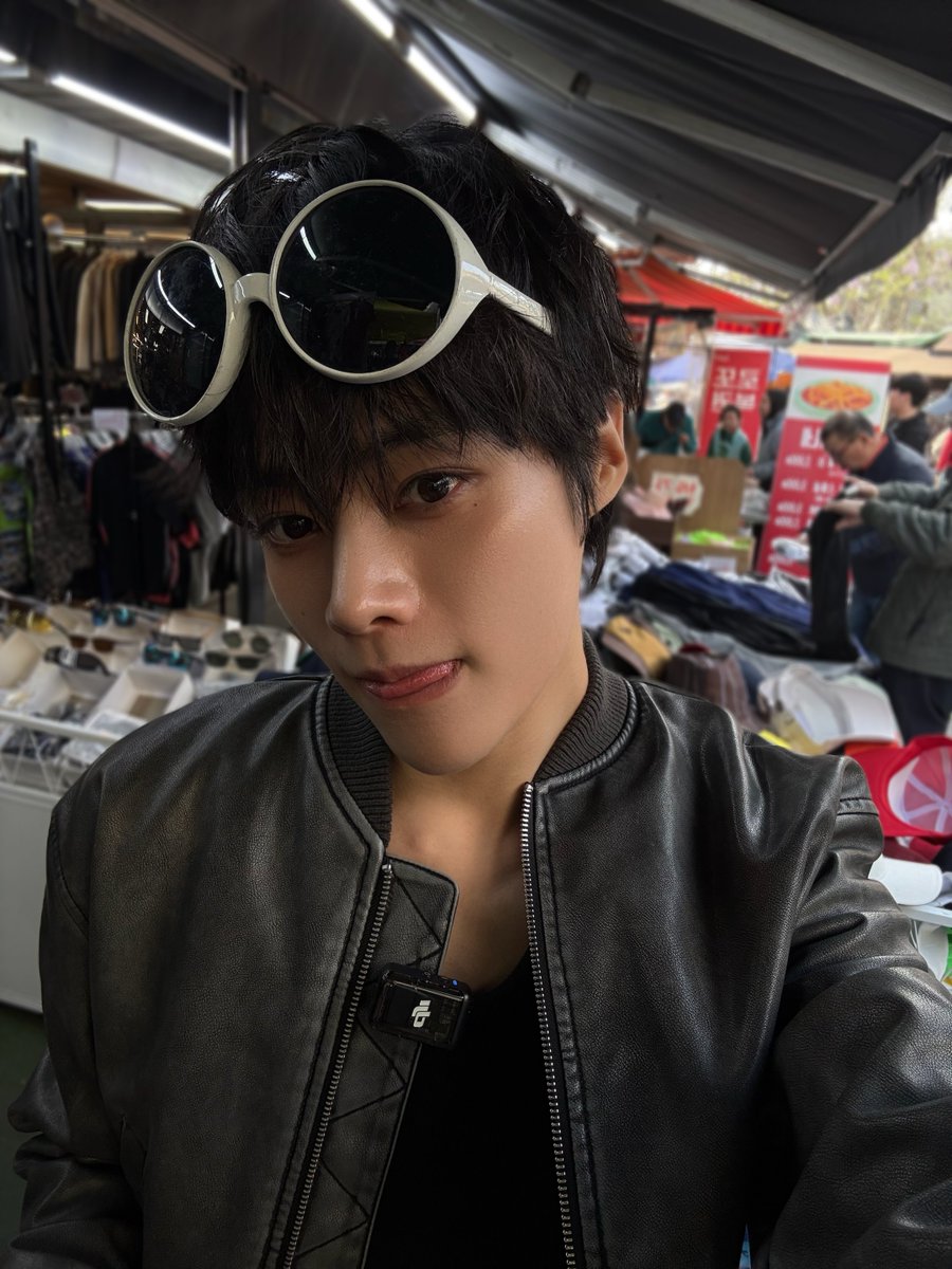 Chimeocua_HB's tweet photo. [🌻ON☀DAY] ☀️ https://t.co/brtTnAK6y4