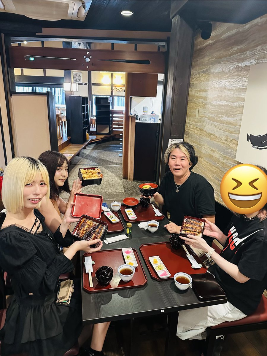 kozi0927's tweet photo. 岡山で男の娘達と昼夜
大交流！
(＊´Д`)楽しかったーまたきますー

#倉敷 https://t.co/9DXGTwTTLd