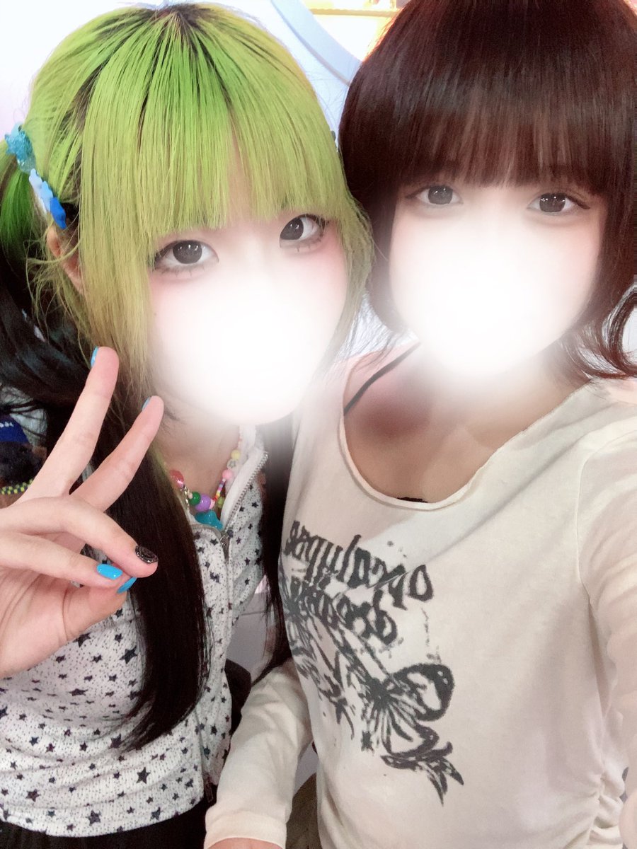 angelpure_nemo's tweet photo. げこおわです！
ご訪問ご帰宅ありがとうございました！
遠隔も登校まえからありがとう〜🪄
アス学はしごで逢いに来てくれた方もいてはぴ🌟好き女さんの代行やさんも天才🌟
たくさんありがとうございました！れ
次は7日歌練🎤🤍 https://t.co/HCtM4sQYbm