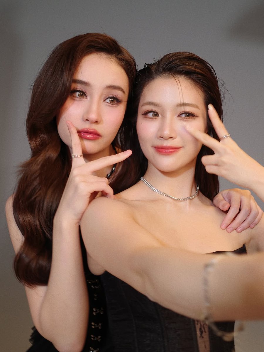 TheSapphicThing's tweet photo. i miss ginjay so much 🫂
#GinJay #ginnynatnicha #aangelinaass #จินเจ https://t.co/Z4OK67Sr5U