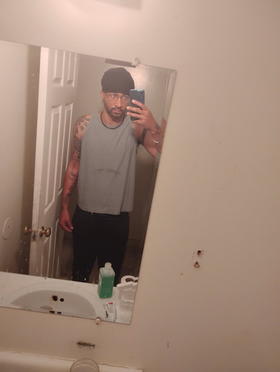 Johnny Williams tweet media