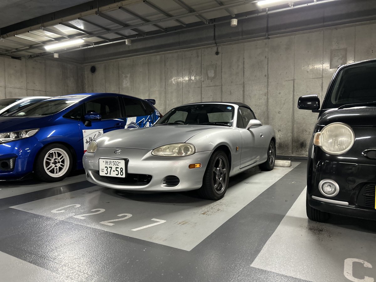 AriaNB8C's tweet photo. 新たなサブスクマシン購入の為にアキバ一撃離脱へ https://t.co/HoZNy0jsGf