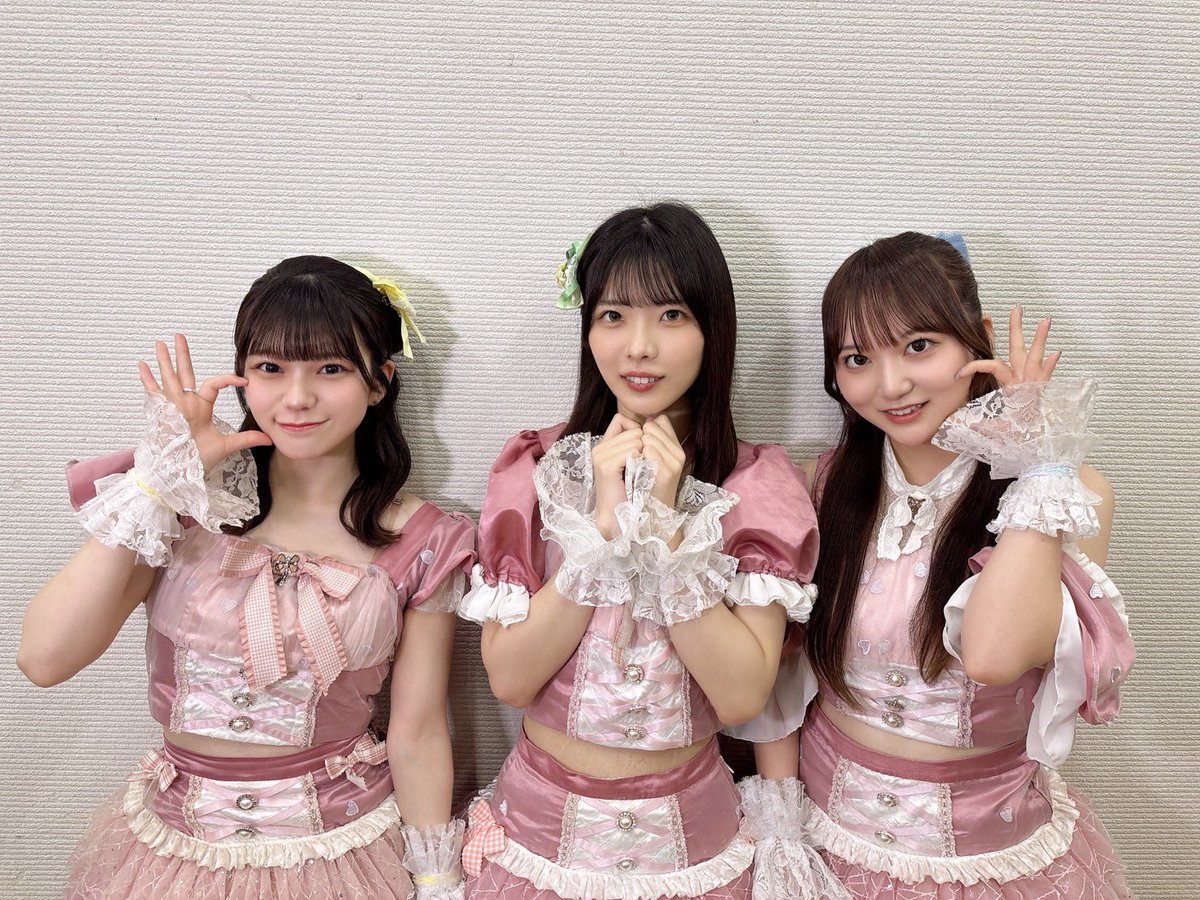 ichale_live's tweet photo. 🎀。.:*・°💖.*・゚.゚・*..🎀
アイチャレSTAGE✨
5〜8番目の出演者は
【May Love Rouge】さん
【Pinky White】さん
【Little Rascal】さん
【#ちあもあ!】さん
でした✨
#アイチャレ #アイドル
#ライブ
#MayLoveRouge #PinkyWhite #LittleRascal
🎀。.:*・°💖.*・゚.゚・*..🎀 https://t.co/9seE6FI74Z