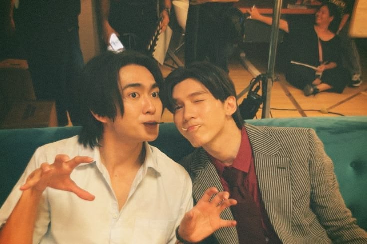 meereeti's tweet photo. gmmtv pls give us billionaire biker fast we need to get over romeraffy soon or there be a civil war 
GIVE US OUR BILLIONAIRE CEO GAY BOY AND HIS BOBA EYED CHIHUAHUA https://t.co/yJIGA2OHo1