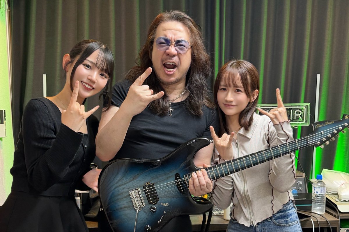 miyu_otose's tweet photo. /
🧪今週の #音瀬ミユのMラボ 📻✨
\
第65研究:超絶ギタリスト登場!!
番組の感想は #音瀬ミユのMラボ を付けてXにたくさん投稿してもらえると嬉しいです📝🌼
今週はゲストに超絶ギタリスト・KellySIMONZ (@KellySIMONZ )さんに来ていただきました………!!🔥🔥🔥🔥
#KellySimonz #guitar
なんと2週連続でご登場していただきます🎸
ケリーさんの今までのお話や、ギターについてなどなど…Mラボの時間では足りないくらい、素敵なお話をたくさんしていただきました✨
ギタリストの方は必聴です‼️‼️
ケリーさんは優しくてお茶目な部分もあり、本当に楽しい収録でした☺️
ぜひ放送をお楽しみに💗
✦───✦───✦───✦
🧪毎週日曜日 18:00〜18:20
📻レインボータウンFM聴取方法📻
【FMラジオ放送】
周波数 88.5MHz(可聴エリア: 東京23区)
【アプリで視聴】
リスラジ https://t.co/grdYwIkkra
全国どこからでも聴けます❣️