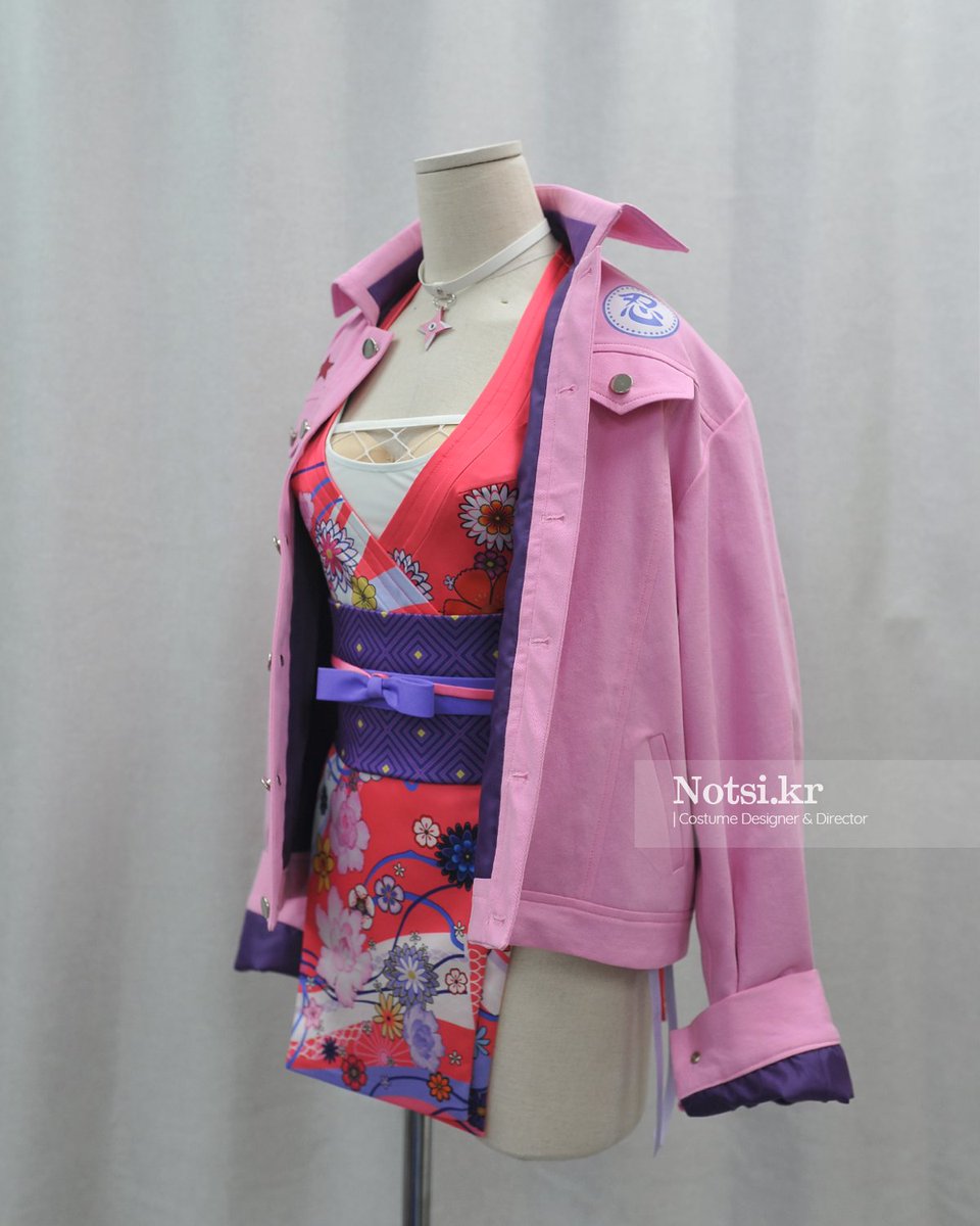 official_notsi's tweet photo. The Itsuka costume from MIRESI: Invisible Future is being showcased at Anime Expo 2026.

I'm honored to see a project I worked on return to an international stage.

More Works &amp; Business Contact:
https://t.co/hFyZVgNr2Q

#MIRESI #AnimeExpo2026 #미래시 https://t.co/MOjWlY58on